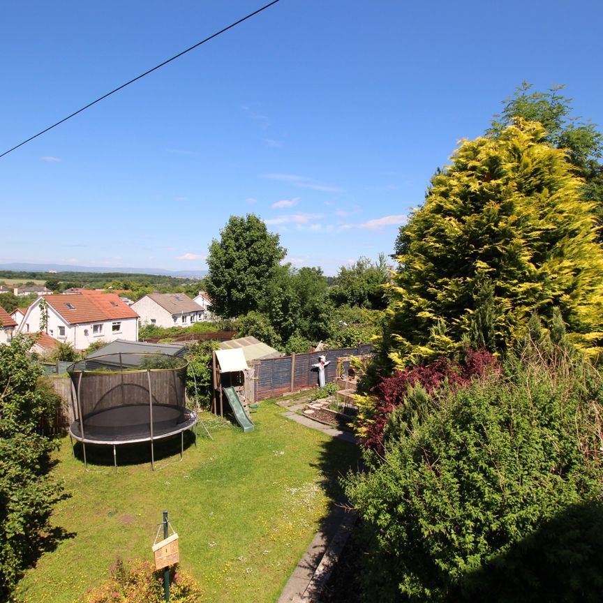 Crosslees Park, Thornliebank, East Renfrewshire - Photo 1