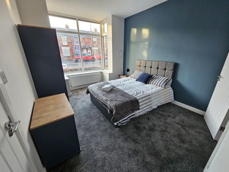 Tonge Moor Road, Bolton - Photo 4