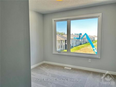 For Lease - 623 QUILTER Row, Stittsville - Munster - Richmond, Ontario - Photo 3