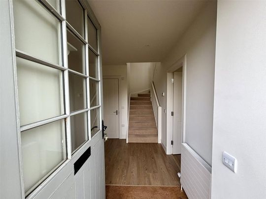 2 bedroom end of terrace house to rent - Photo 1