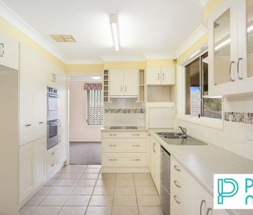 8 Bradley Place, TAMWORTH NSW 2340 - Photo 1
