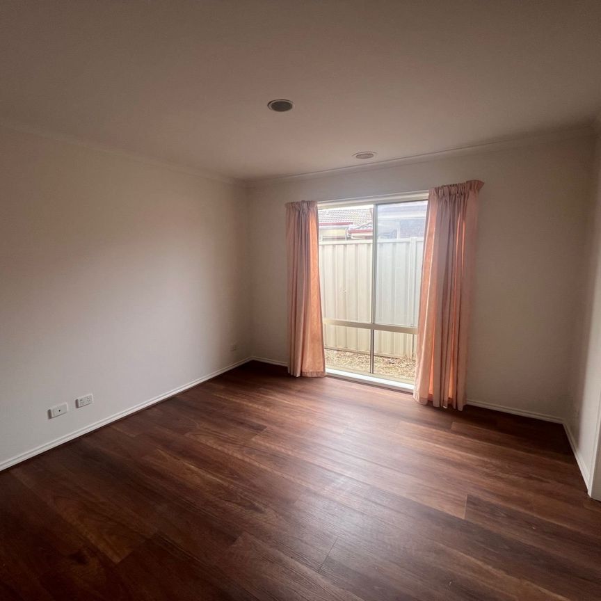 Three Bedroom Home Situated In Quiet Street - Photo 1