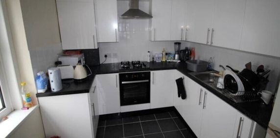 Waterloo Street, PLYMOUTH - Photo 2