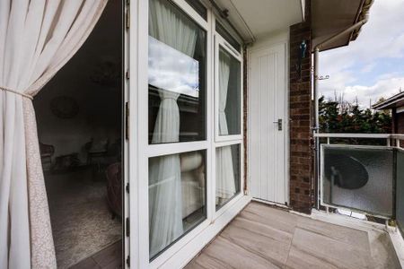 1 bedroom property to rent - Photo 5