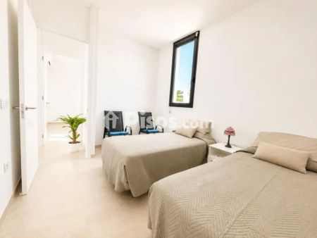 Casa pareada en alquiler en Calle Etna - Photo 2