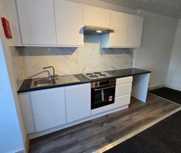 1 bedroom ground floor flat to rent - Photo 3