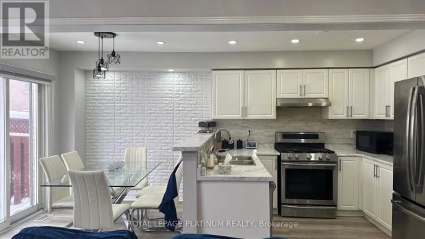 22 RIVERMERE COURT - Photo 1