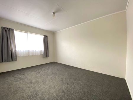 2/42 Queens Avenue - Photo 2