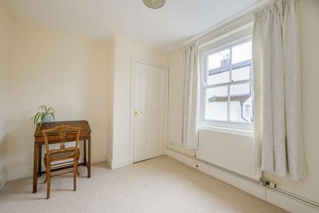 3 bedroom semi-detached house to rent - Photo 5