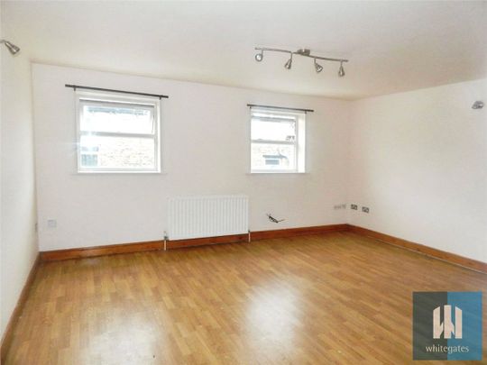 Back Lord Street, Halifax, HX1 - Photo 1