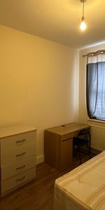 Room in a Shared House, Westdown Road, E15 - Photo 4