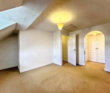 Burdock Close, Wymondham, NR18 - Photo 4