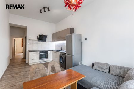Pronájem bytu 2+kk 43 m², Pod Čertovou skalou 835, Praha - Фото 4
