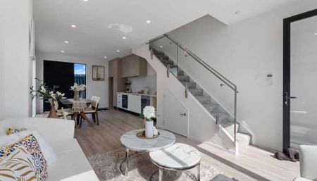 2 Bedroom Modern & Easy Living - Photo 3