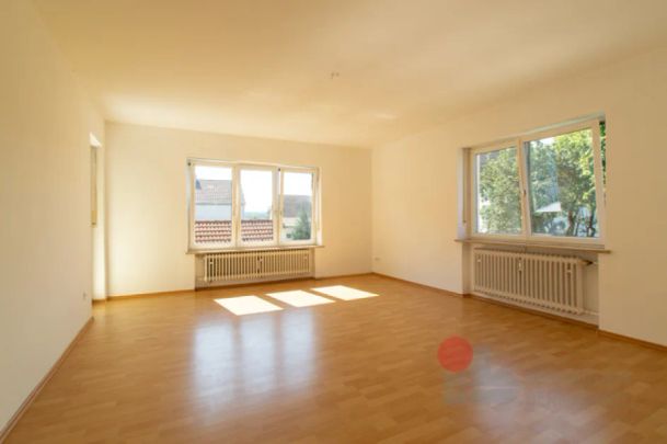 Großzügige 3,5 Zimmer Wohnung im 1. OG + einfache Ausstattung + Gartenanteil - Photo 1