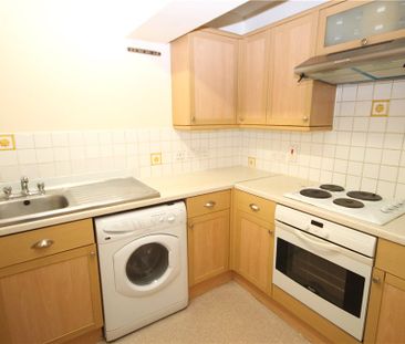 Century Court, Woking, Surrey, GU21 6DF - Photo 2