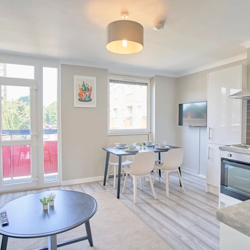 117 Candy Street – Room 3 - Photo 1