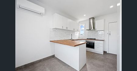 3-Bedroom Home with Spacious Yard & Outdoor Area - Photo 4