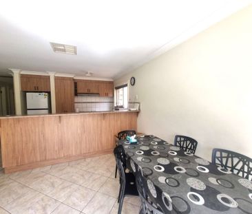 Great Location in Caroline Springs - Photo 4