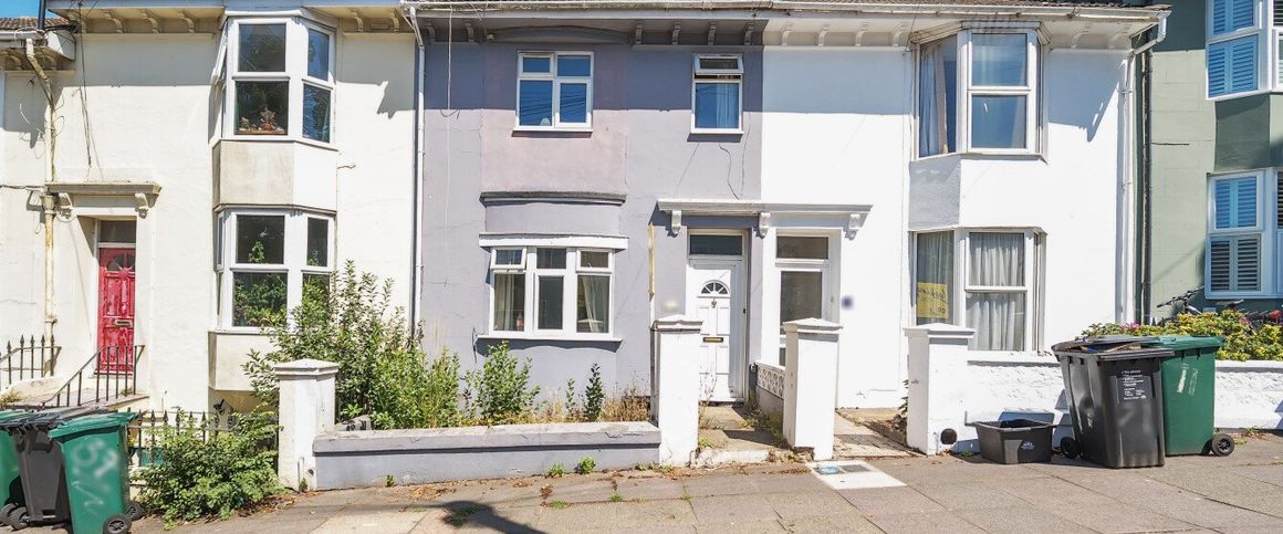 5 bedroom terraced house to rent - Photo 1