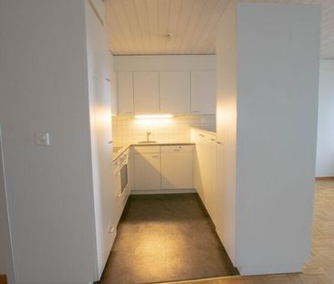 Beautiful 3.5-room apartment for rent in a quiet location in Brügg - Photo 5