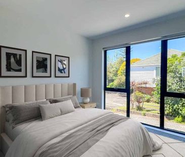 Two bedroom townhouse - brand new! - Photo 2