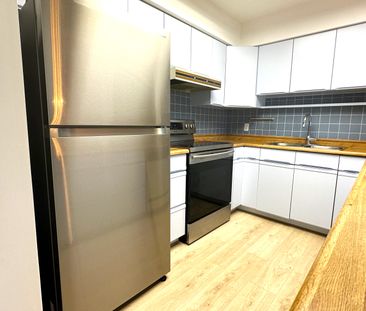 Fairview Gem: Stylish Townhouse Living At Its Finest. - Photo 1