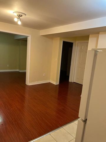 For Lease - 5450 Glen Erin Drive Unit# Basement, Mississauga, Ontario - Photo 3