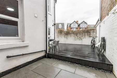 1 bedroom Flat To Let - Photo 3