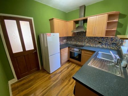 13 Lendrick Street, Belfast, BT5 4HQ - Photo 2