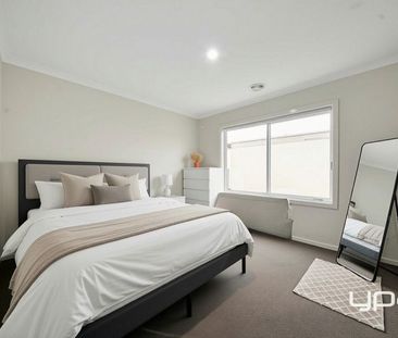 Upgraded & Future Retail Convenience 2 mins Walk and New Melton Hos... - Photo 5