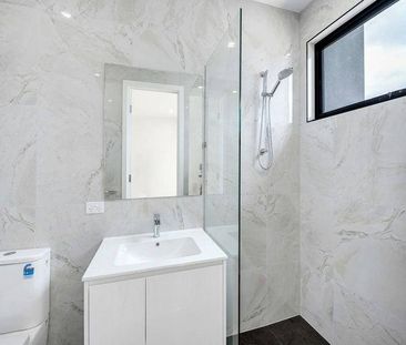 Brand New Terrace Home-stunning oversized kitchen with stone bencht... - Photo 5