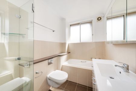 23/11-15 Ben Boyd Road, Neutral Bay NSW 2089 - Apartment For Rent | Domain - Photo 4