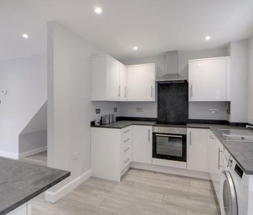 Cross Gates Close, Martins Heron Bracknell RG12 9TY - Photo 6
