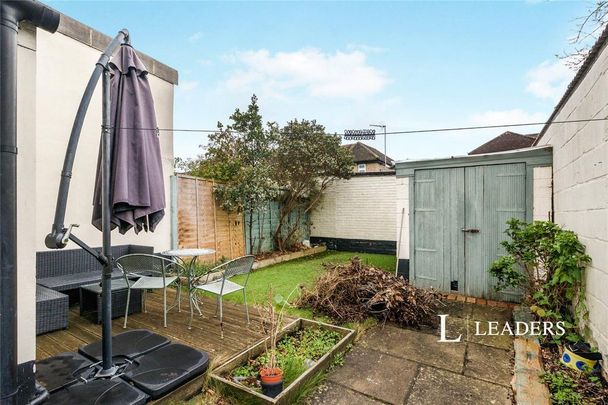 2 bedroom house to rent - Photo 1