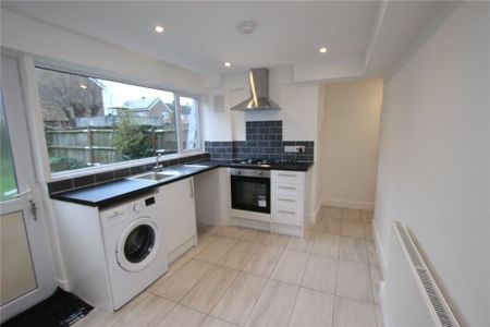 3 bedroom terraced house to rent - Photo 5