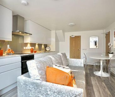 1 bedroom in a house share to rent - Photo 6