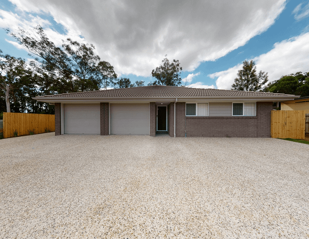 Comfortable living in a quiet location. - Photo 1