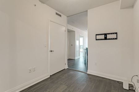 For Lease - 26 Gibbs Road Unit# 832, Toronto, Ontario - Photo 3