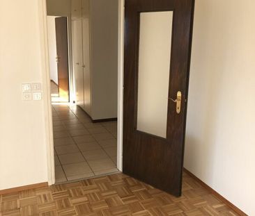 Large 2.5-room apartment - Photo 4