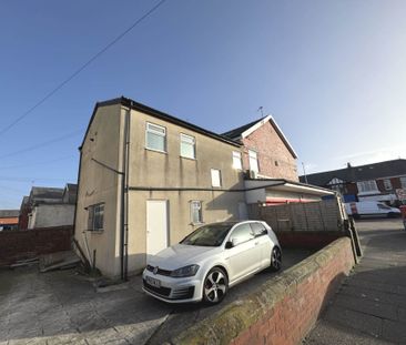 St James Road, BLACKPOOL, FY4 2HZ - Photo 2