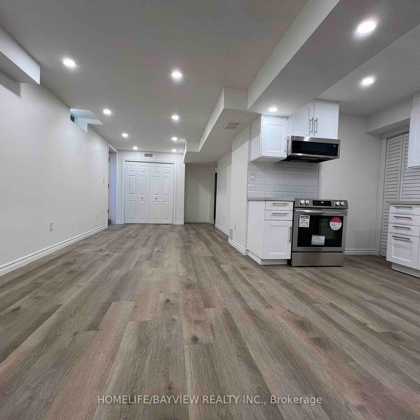 For Lease - 136 Pinnacle Trail Unit# Lower, Aurora, Ontario - Photo 1