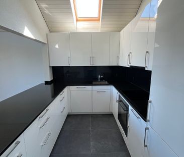 Charmante 4.5-Zimmer-Dachwohnung an der Alten Obfelderstrasse in Affoltern am Albis - Foto 4