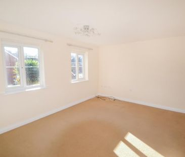 4 bedroom terraced house to rent - Photo 3