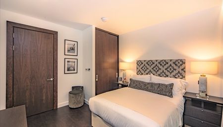 2 Bed Flat, Charles Clowes Walk, SW11 - Photo 5