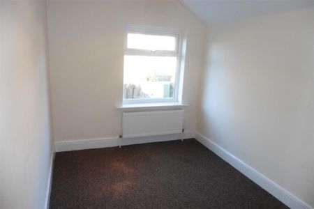 3 Bedroom House to Rent in Ealing Terrace, Rushden, Northants, NN10 - Photo 5