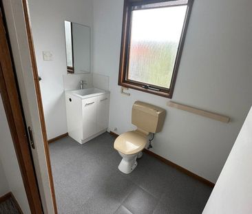 SIMPLE LIVING - Photo 3