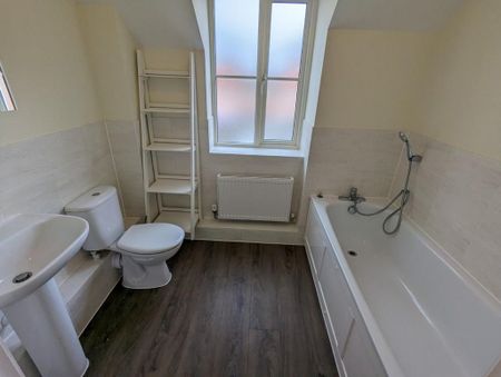 2 bedroom flat to rent - Photo 5