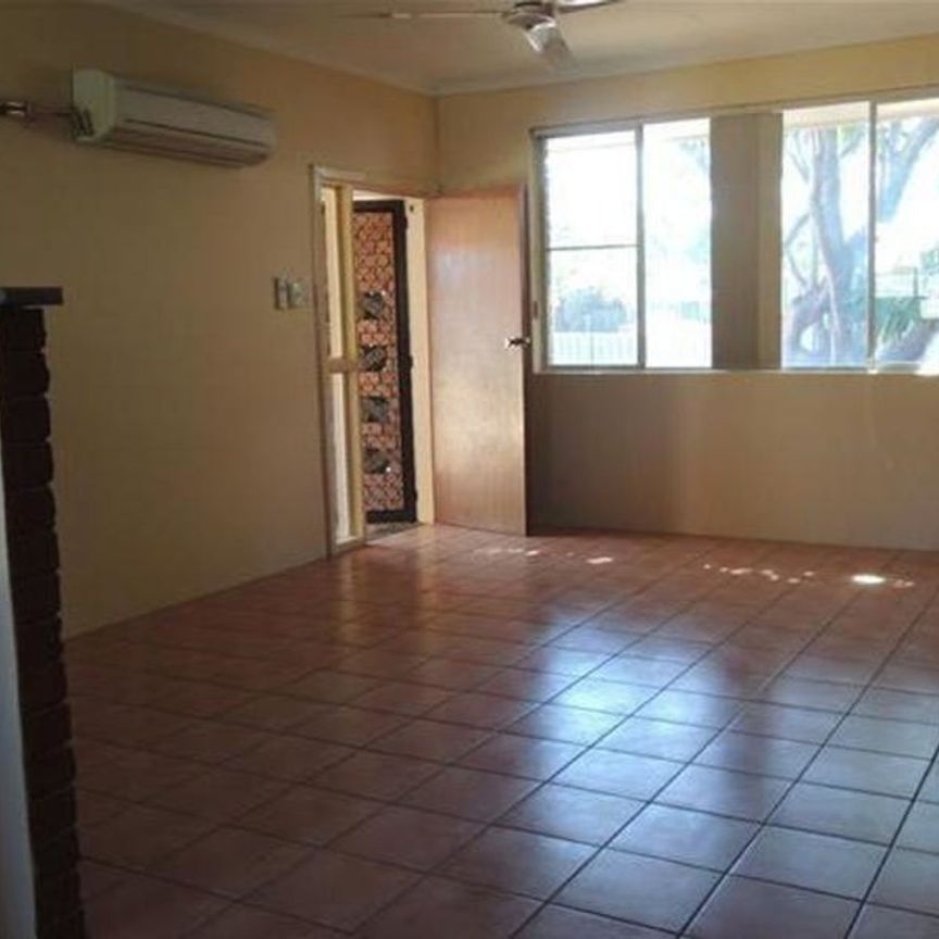 CENTRALLY LOCATED, 2-BEDROOM HOME - Photo 1