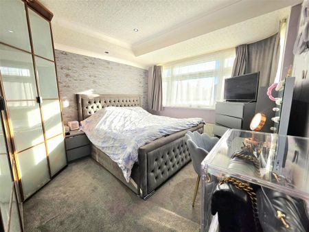 3 bedroom terraced house to rent - Photo 4